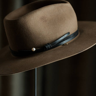 Hyalite Hat Pin // Pearl // 3.5